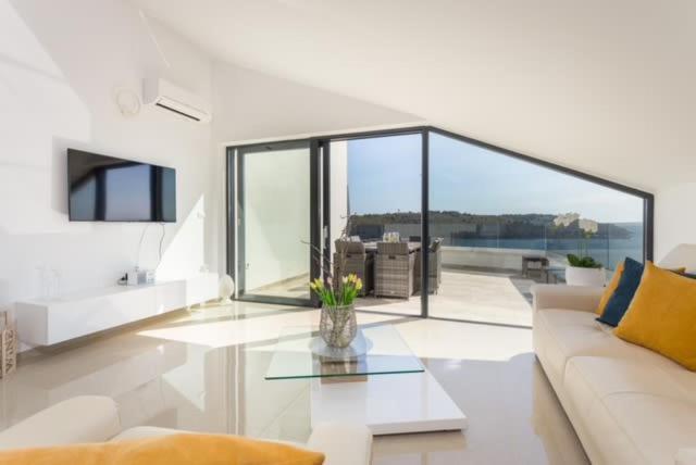 Luxury Apartment Anto With Sea View And Balcony バニョレ エクステリア 写真