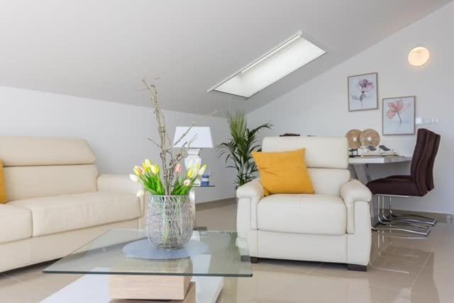 Luxury Apartment Anto With Sea View And Balcony バニョレ エクステリア 写真