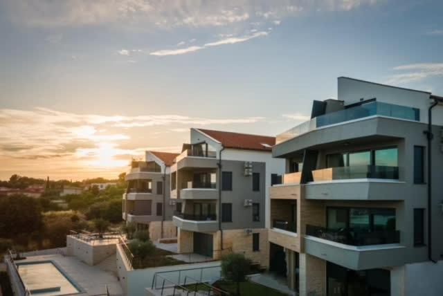 Luxury Apartment Anto With Sea View And Balcony バニョレ エクステリア 写真